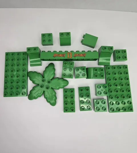 LEGO Duplo Assorted Green Pieces Lot Of 17 Different Shapes Tree Top Ripslinger