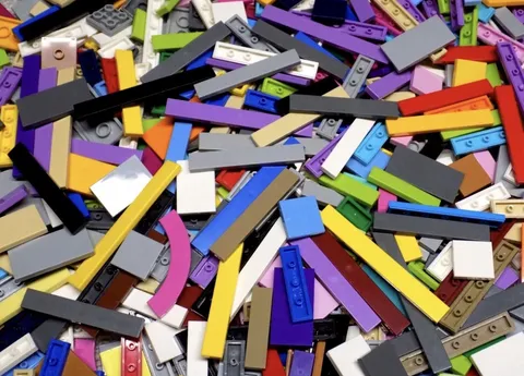 LEGO 500 Piece Assorted Tiles Lot Flat Finishing Plate Smooth ALL COLORS