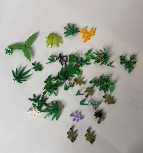 Lego Leaf, Foliage, Plant Lot Good Condition 