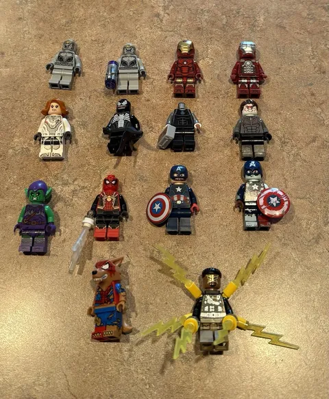 LEGO Marvel Super Heroes Minifigure Lot 14 minifigs all accessories included