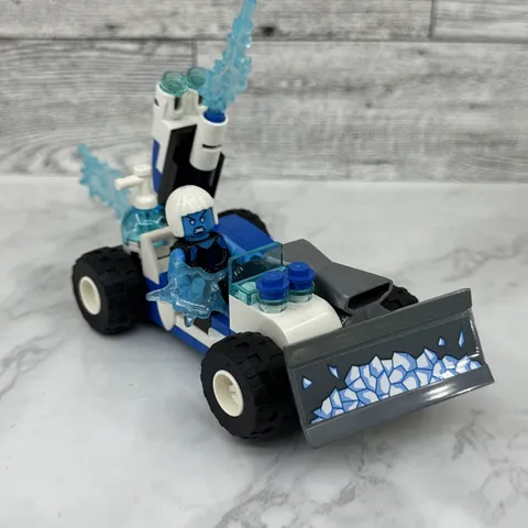 LEGO Killer Frost Minifigure sh472 DC Super Heroes From 76098 With Vehicle
