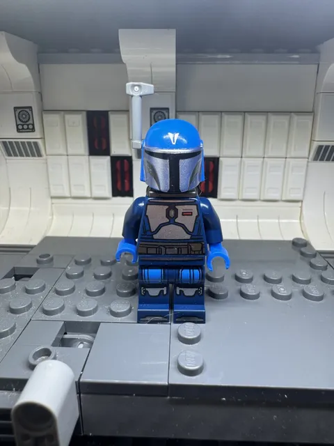 Lego Star Wars Mandalorian Fleet Commander Minifigure