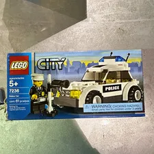 LEGO City Police 7236 Police Car Complete Set w/ Minifigure 61 pcs Boxed