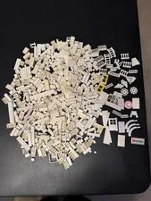 LEGO Lot of 1 Lb 11oz Random White LEGO pieces 