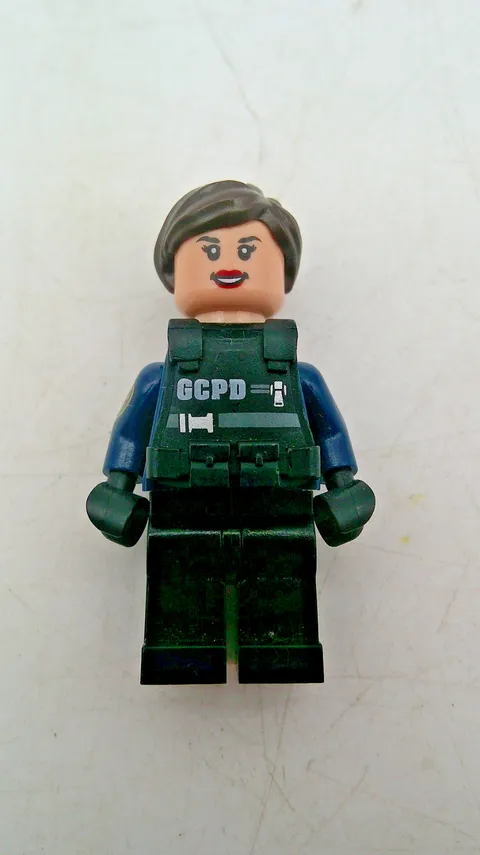 LEGO 70915 Swat Female Minifigure Minifig from DC Batman 