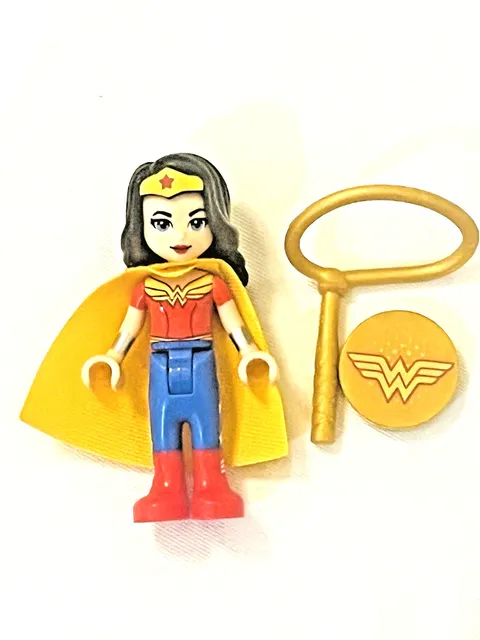 Wonder Woman LEGO Minifigure with Lasso from Set 41235 Doll