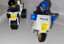 LEGO Police Motorcycle & 3 Wheeler Minifigures 