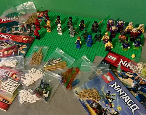 LEGO Ninjago Minifigure Lot Jay Cole Zane Kai Lloyd Weapons w/ Accessories