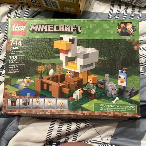 LEGO Minecraft The Chicken Coop 21140 198-Piece Set Boxed Ages 7-14