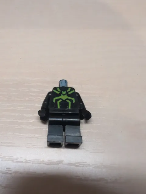 MISSING HEAD LEGO Marvel Spider-Man Minifigure Stealth Big Time Suit sh691 