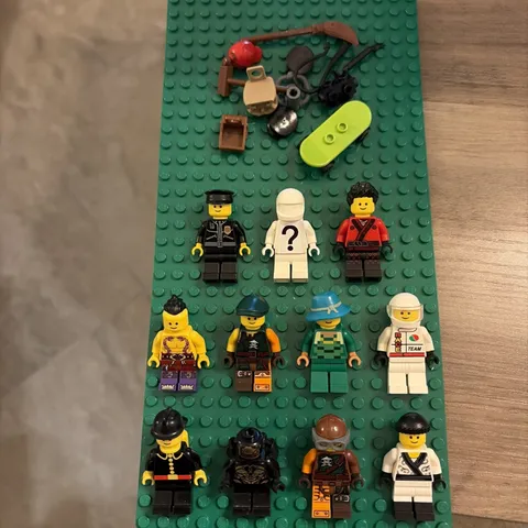 100% Genuine Lego Bulk Minifig Lot OF 11 Figs Great Condition USED (41)
