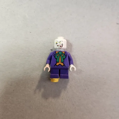 Lego The Joker 76093 Short Legs Mighty Macros Super Heroes Minifigure AS-IS