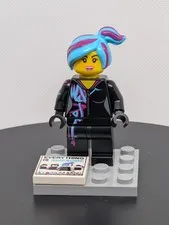 LEGO Lucy Wyldstyle Minifigure 70847 Magenta Hoodie The LEGO Movie 2