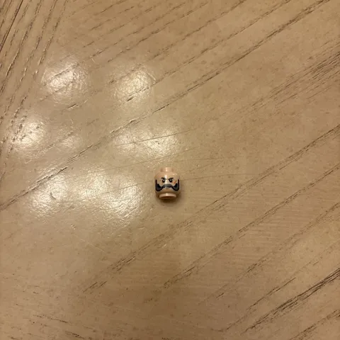 LEGO - Minifig, Head Beard Gray, Bushy Eyebrows w/ Scar Pattern - Flesh