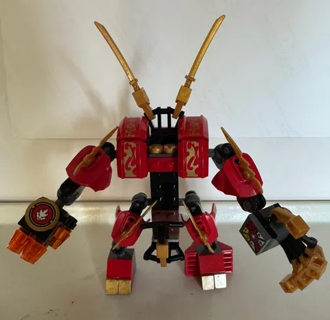 Lego Ninjago 70500 Kai’s Fire Mech 90%