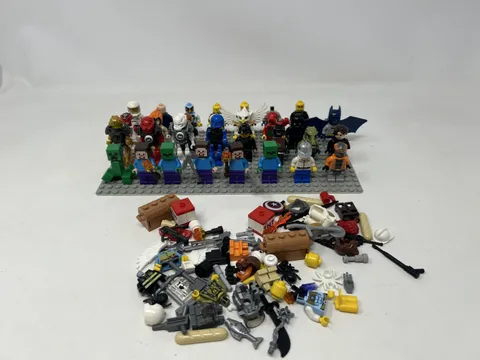 LEGO Minifigure Lot of 20+ Miscellaneous Figures & Accessories