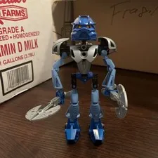 Vintage Lego Bionicle Toa Nuva Gali Nuva (8570)  100% complete 