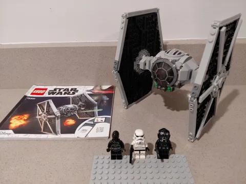 LEGO Star Wars: Imperial Tie Fighter 100% Complete (75300)