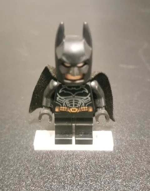 LEGO DC Super Heroes Batman Black Suit with Copper Belt Rare sh0781