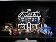 LEGO Stranger Things The Creel House (11370) WSQK Squawk Radio Station GWP 40891