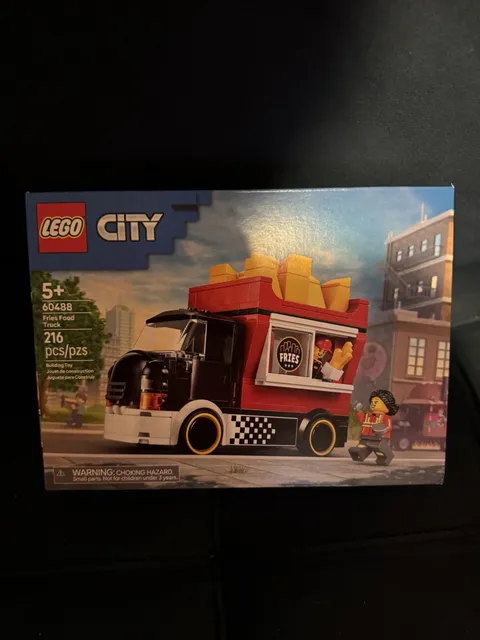 LEGO 60488 CITY Fries Food Truck with 2 minifigs 216 pcs. BRAND NEW & Free Ship