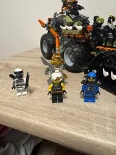 [RETIRED SET] LEGO NINJAGO 70654 Hunted Dieselnaut - Complete with Manual
