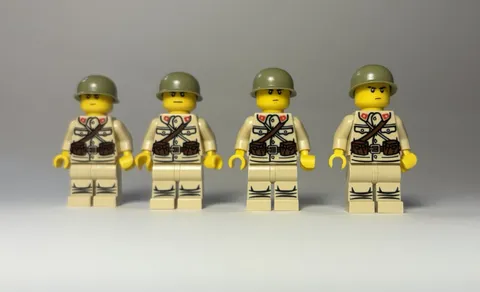 LEGO Brickmania Imperial Japanese Army Soldiers