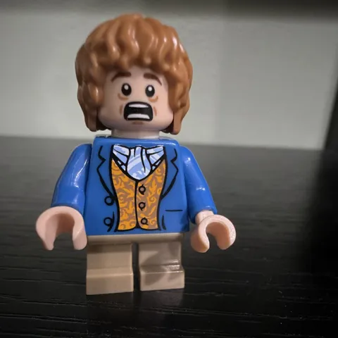 LEGO Bilbo Baggins Blue Coat Minifigure