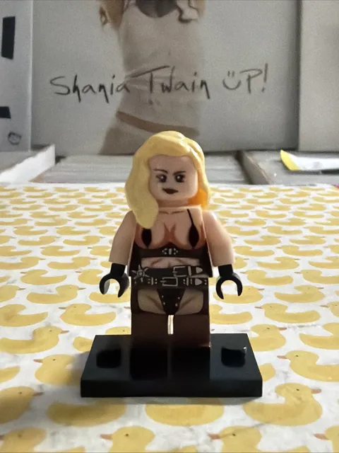 BLACK STRING BIKINI BONDAGE MISTRESS SULTRY BLONDE HAIR LEGO MINIFIG girlfriend