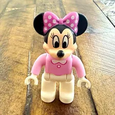 LEGO Minnie Mouse Minifigure Pink Outfit Bow - Disney Minifigures Series