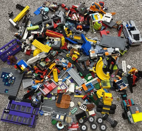 7 LBS Genuine LEGO Bulk Lot Mixed Variety Of Pieces Parts Bricks Wheels Plates