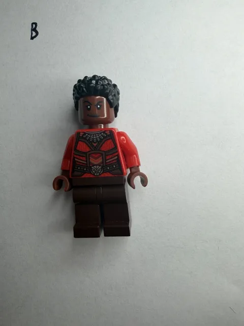 Lego Marvel Universe Black Panther Nakia Minifigure. Used + Fast Shipping