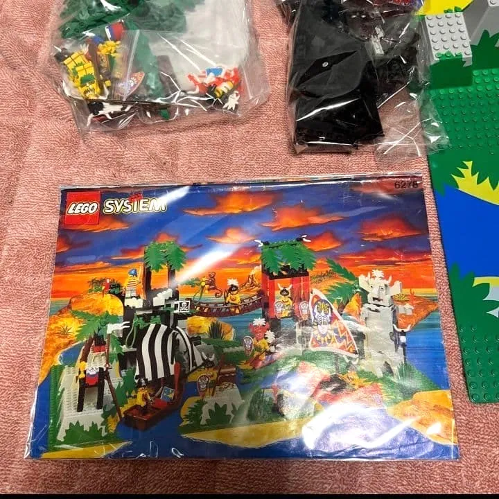 LEGO System Pirates 6278 Enchanted Island (1994) No Box Complete