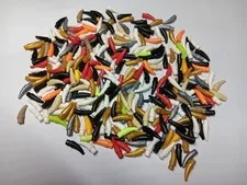 LEGO BULK LOT OF 300 SMALL HORN BARB CLAW MIXED COLORS #53451