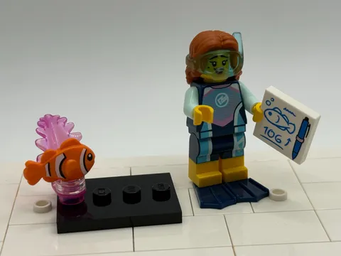 LEGO Marine Biologist minifigure Series 29 CMF 71052 col474 NEW