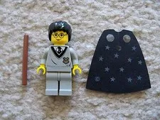 LEGO Harry Potter - Rare Harry w/ Hogwarts Torso Wand & Cape - 4708 - Excellent