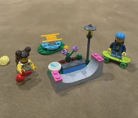 LEGO CITY Kids' Park Playground Set (30588) Skateboard Ramp & 2 Kid Minifigures
