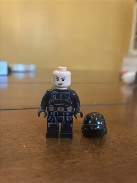LEGO Star Wars Rogue One Jyn Erso Imperial Ground Disguise 75171