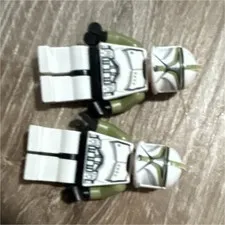 Lego Star Wars Clone Trooper Sergeant (Olive Green) Minifigure SW0438
