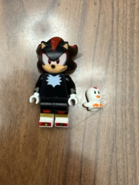 LEGO Shadow Minifigure from Sonic the Hedgehog 76995 set 
