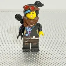 LEGO The LEGO Movie 2 Minifigure Lucy Wyldstyle with Black Quiver