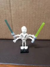 LEGO Star Wars General Grievous sw0134a Straight Legs Complete w/ 2 Lightsabers