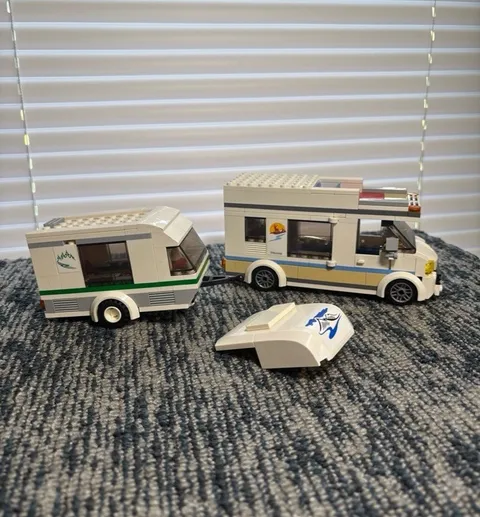 LEGO City Camper Van Lot Motorhome