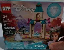 LEGO  Disney 43198 Frozen Annas Castle Courtyard Set 