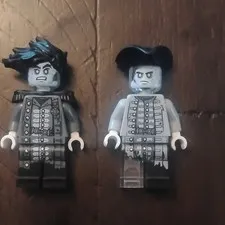 LEGO Pirates of The Caribbean Captain Salazar And Officer Magda
