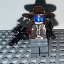 LEGO Cowboy Minifigure with Brown Wide-Brim Hat and 2 Blasters,￼￼