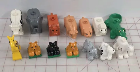 14 Vintage Lego Duplo Farm Animals & Pets – Cats Pigs Sheep Alligator Bull Horse