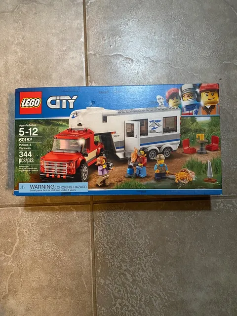 LEGO CITY: Pickup & Caravan (60182)