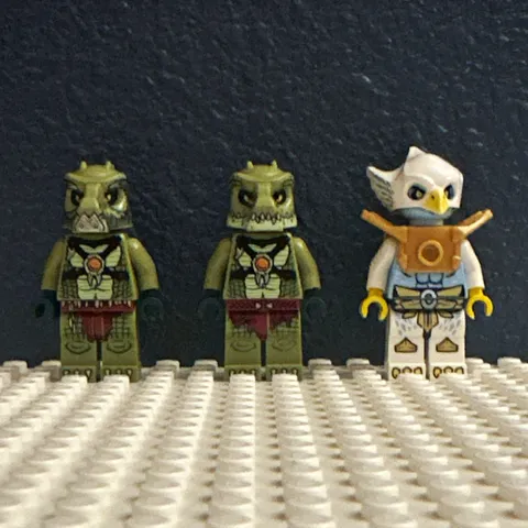 LEGO Minifigures Lot of 3; 2 Green Reptile Figures + White Bird Warrior