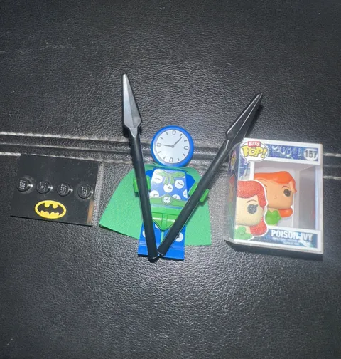 LEGO Clock King Minifigure w/Green Cape & Batman Stand Spears Poison Ivy Funko